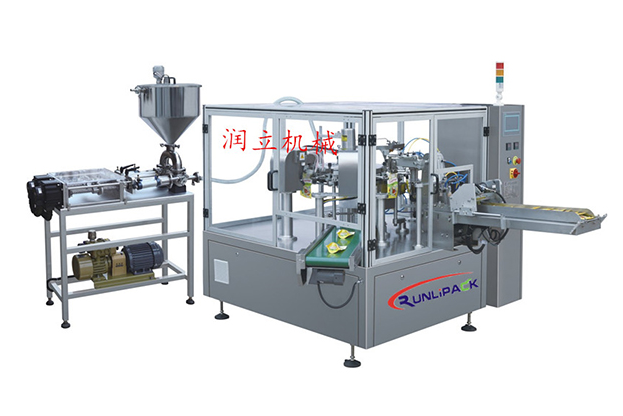 全自動液體醬體包裝機(jī)組